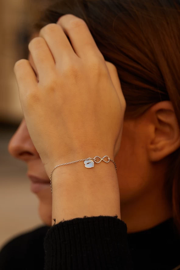 Grav Infinity Baby Feet Ezüst 925 Karkötő